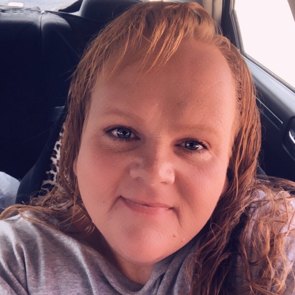 Meet your Posher, Amanda - Picture 1 of 1